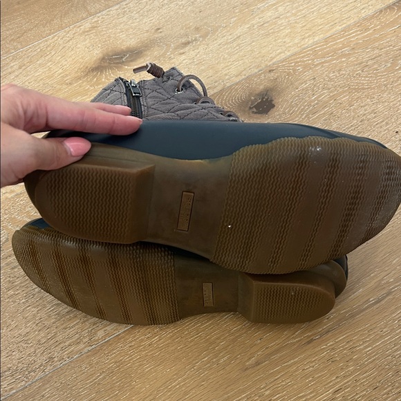 Sperry Black and Gray Quilted Boots - Picture 4 of 6